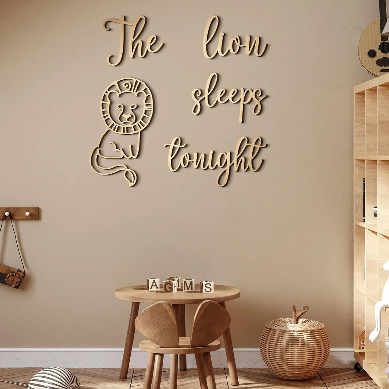 De leeuw slaapt vanavond houte - Baby Nursery Animal Theme recensie en prijs